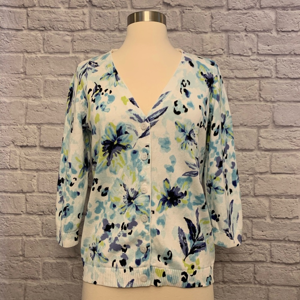 ❗️3/$20❗️Christopher & Banks Floral Print Cotton Cardigan